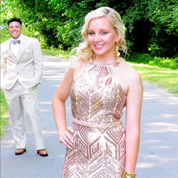 Prom Dress! - Picture 5 of 5